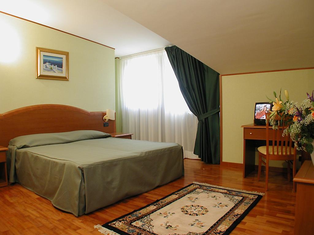 Hotel Dimora Adriana Tivoli Zimmer foto